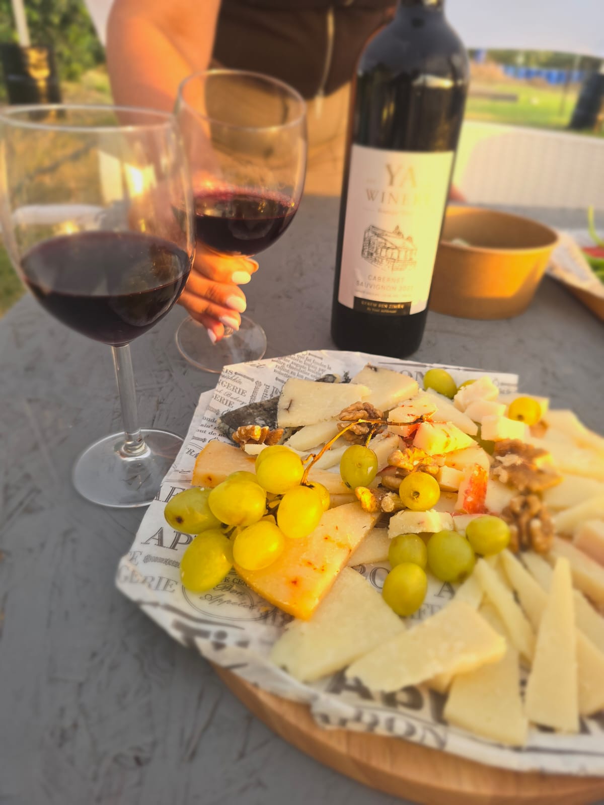 פלטות גבינות ויין